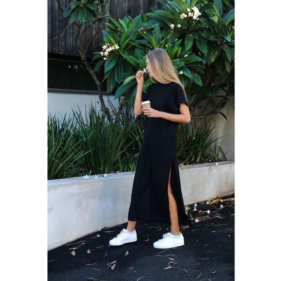 Dresses & Skirts - One S left! ❣️Black Cotton T-Shirt Maxi Dress